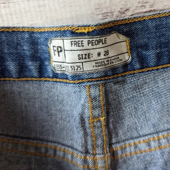 Free People Grommet Distressed Cutoff Denim Shorts sz W 28 - Picture 5 of 6